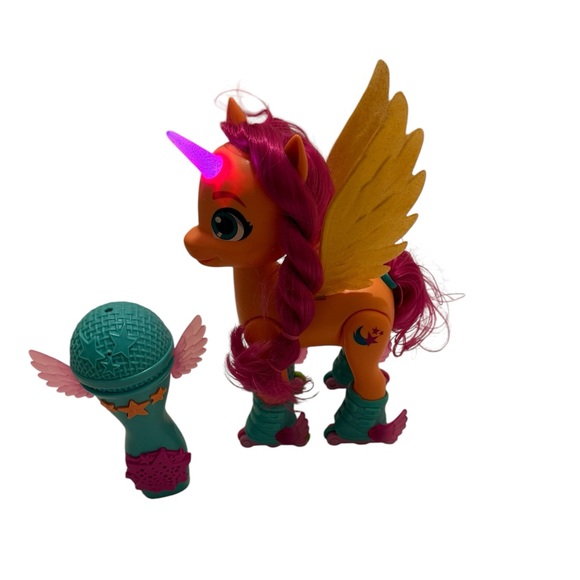 My Little Pony Sing N Skate Sunny Starscout 50+ Reactions A New Generation - Picture 5 of 14